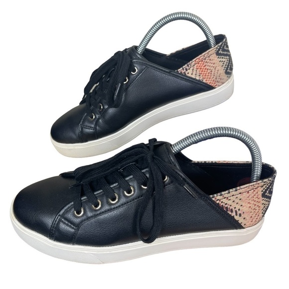 EUC Aldo casual vegan leather and canvas sneaker, black, size 8. - Picture 3 of 9